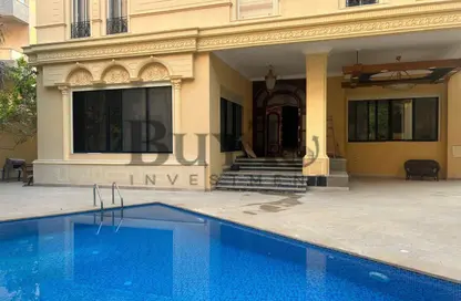 فيلا - 5 غرف نوم - 6 حمامات للايجار في غرب الجولف - كمبوندات القطامية - القطامية - مدينة القاهرة الجديدة - القاهرة