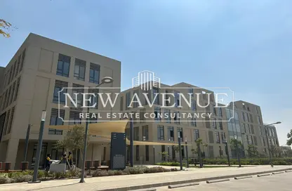 Whole Building - Studio - 3 Bathrooms for sale in District 5 - 5th Settlement Compounds - The 5th Settlement - New Cairo City - Cairo