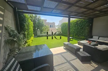 تاون هاوس - 5 غرف نوم - 4 حمامات للايجار في جولف فيوز - طريق مصر اسكندرية الصحراوي - مدينة 6 أكتوبر - الجيزة