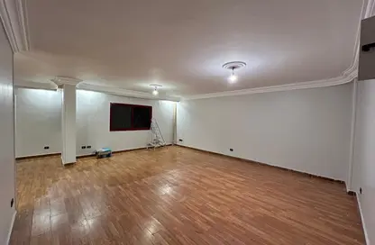 Apartment - 3 Bedrooms - 3 Bathrooms for rent in Street 200 - Degla - Hay El Maadi - Cairo