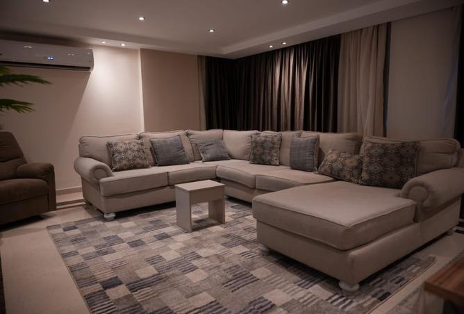 8385393 - Property Image 2