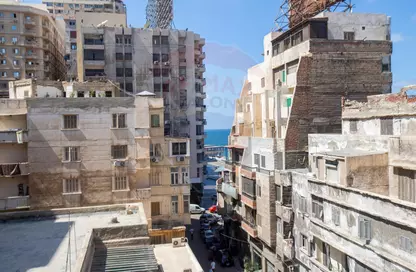 Apartment - 2 Bedrooms - 1 Bathroom for sale in Mostafa Maher St. - Glim - Hay Sharq - Alexandria