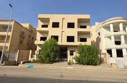 بناية كاملة - 8 غرف نوم - 8 حمامات للبيع في شارع التسعين الشمالي - التجمع الخامس - مدينة القاهرة الجديدة - القاهرة