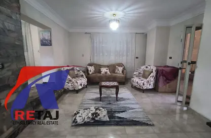 شقة - 3 غرف نوم - 2 حمامات للايجار في شارع الرياضة - المنطقة الأولى - مدينة نصر - القاهرة