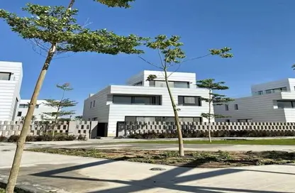 شقة - 3 غرف نوم - 3 حمامات للبيع في كمبوند البروج - كمبوندات الشروق - مدينة الشروق - القاهرة