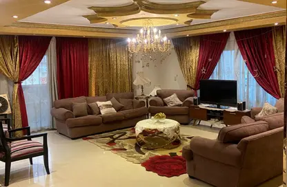 Apartment - 3 Bedrooms - 2 Bathrooms for sale in 7th Sector - Zahraa El Maadi - Hay El Maadi - Cairo