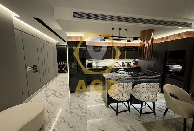 8037065 - Property Image 3