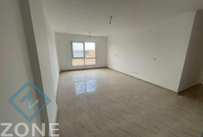 8078853 - Property Image 2