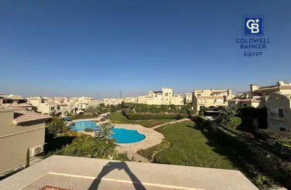 فيلا - 4 غرف نوم - 5 حمامات للبيع في الباتيو - الطريق الدائري - مدينة 6 أكتوبر - الجيزة