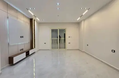 Apartment - 3 Bedrooms - 2 Bathrooms for sale in Gate 2 - Ahmose - Hadayek El Ahram - Giza