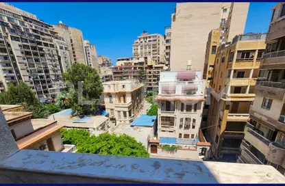 شقة - 2 غرف نوم - 1 حمام للبيع في شارع دياب - جليم - حي شرق - الاسكندرية