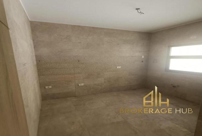 8287972 - Property Image 2