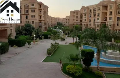 Apartment - 2 Bedrooms - 1 Bathroom for sale in Italian Square - Hadayek October - 6 October City - Giza
