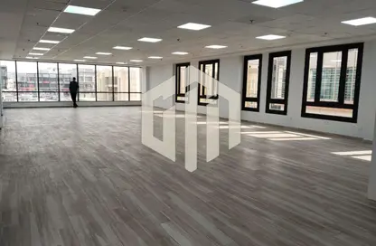 مساحات مكتبية - استوديو - 2 حمامات للايجار في شارع التسعين الجنوبي - التجمع الخامس - مدينة القاهرة الجديدة - القاهرة