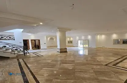 أي فيلا - 6 غرف نوم - 5 حمامات للايجار في مون فالي - المستثمرين الجنوبية - مدينة القاهرة الجديدة - القاهرة
