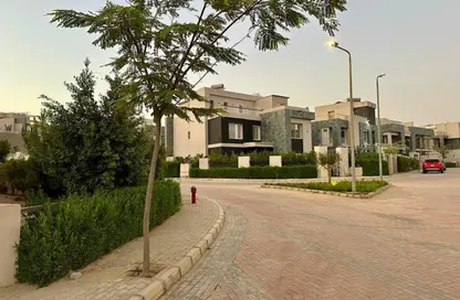 Twin House - 4 Bedrooms - 3 Bathrooms for sale in Beverly Hills - Sheikh Zayed Compounds - Sheikh Zayed City - Giza