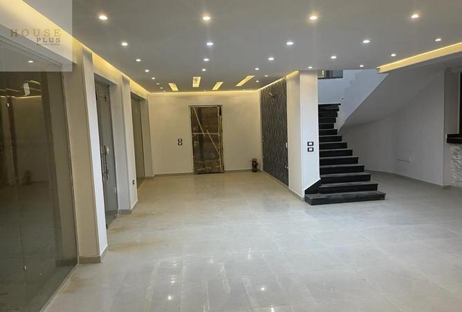 8209259 - Property Image 2