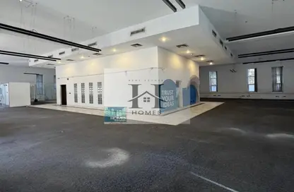 طابق كامل - استوديو - 8 حمامات للايجار في كوبري المعادي 1 - المعادي - حي المعادي - القاهرة