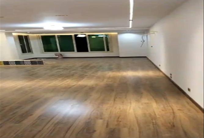 8300606 - Property Image 3