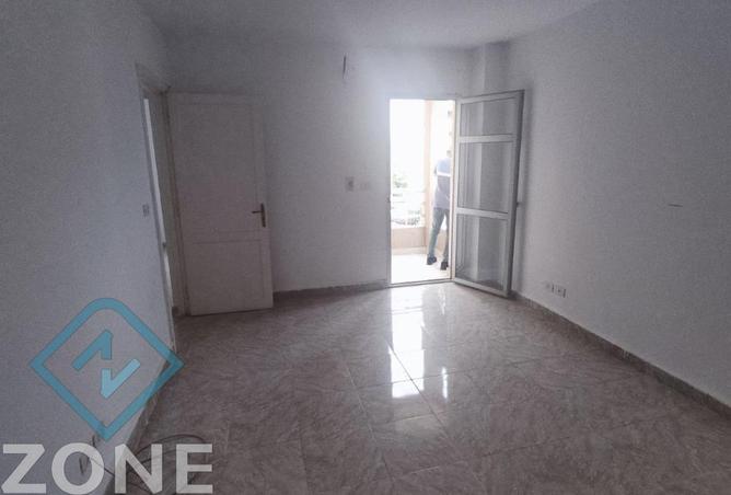 8166193 - Property Image 3