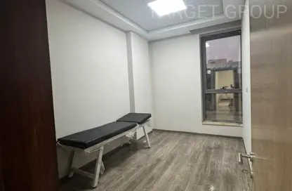 Clinic - Studio - 2 Bathrooms for rent in West Park Mall - 26th of July Corridor - 6 October City - Giza