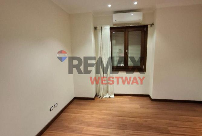 8416618 - Property Image 2