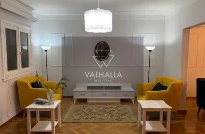 شقة - 4 غرف نوم - 2 حمامات للايجار في شارع شجرة الدر - الزمالك - القاهرة شقة - 4 غرف نوم - 2 حمامات للايجار في شارع شجرة الدر - الزمالك - القاهرة