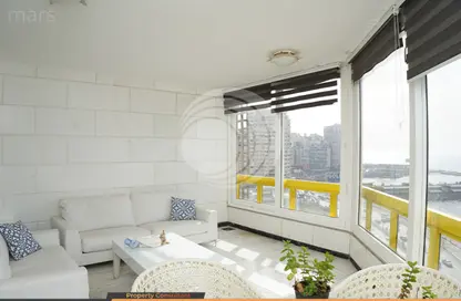 Apartment - 5 Bedrooms - 5 Bathrooms for sale in Al Geish Road - Glim - Hay Sharq - Alexandria