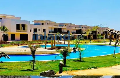 Penthouse - 4 Bedrooms - 3 Bathrooms for sale in Sun Capital - Fayoum Desert road - 6 October City - Giza