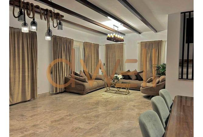 8530692 - Property Image 2