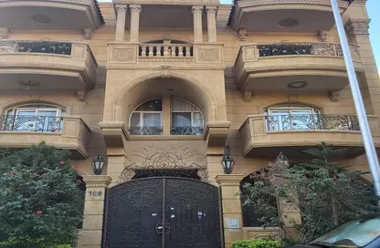 Apartment - 2 Bedrooms - 3 Bathrooms for sale in Street 1 - District 1 - The 5th Settlement - New Cairo City - Cairo