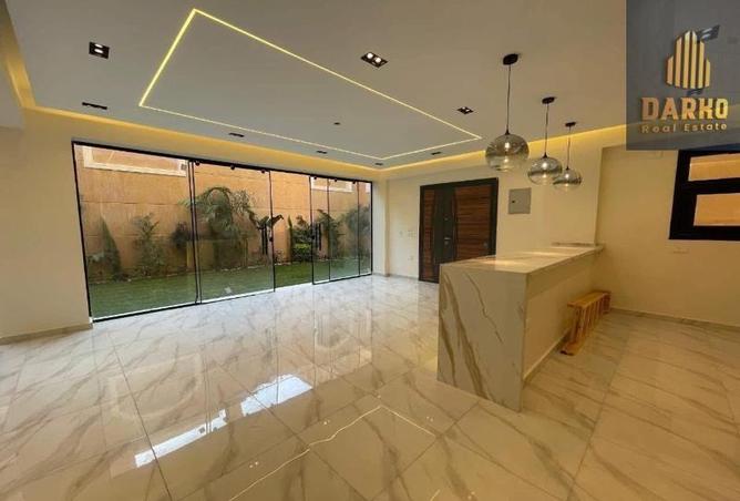 8422006 - Property Image 2