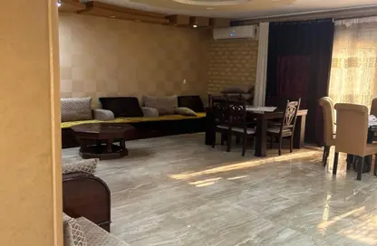 منزل مزدوج - 5 غرف نوم - 4 حمامات للبيع في حدائق المهندسين - الحي الرابع - الشيخ زايد - الجيزة
