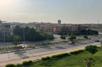 شقة - 3 غرف نوم - 3 حمامات للبيع في المجاورة الثالثة - الحي الثالث شرق - مدينة الشروق - القاهرة