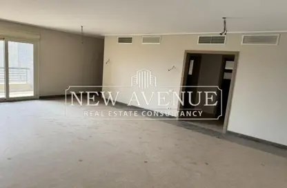 Apartment - 3 Bedrooms - 3 Bathrooms for sale in New Giza - Cairo Alexandria Desert Road - 6 October City - Giza