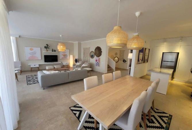 8275155 - Property Image 2