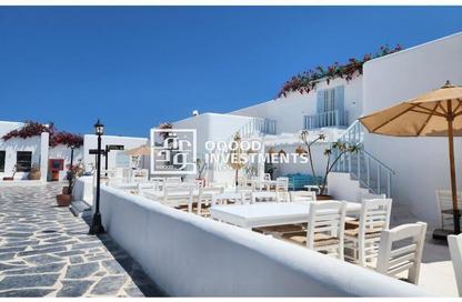 Townhouse - 3 Bedrooms - 3 Bathrooms for sale in Mountain View - Ras Al Hekma - North Coast