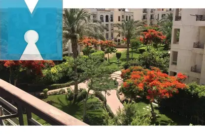 Apartment - 2 Bedrooms - 1 Bathroom for sale in Hadayek Al Mohandessin - 4th District - Sheikh Zayed City - Giza