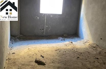 شقة - 3 غرف نوم - 2 حمامات للبيع في المستثمرين الجنوبية - مدينة القاهرة الجديدة - القاهرة