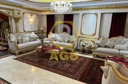 Duplex - 7+ Bedrooms - 7+ Bathrooms for sale in 7th District - Sheikh Zayed City - Giza