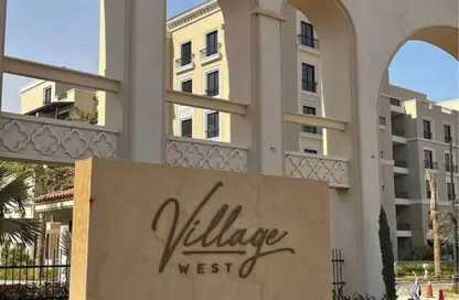 Penthouse - 4 Bedrooms - 4 Bathrooms for sale in Village West - Sheikh Zayed Compounds - Sheikh Zayed City - Giza