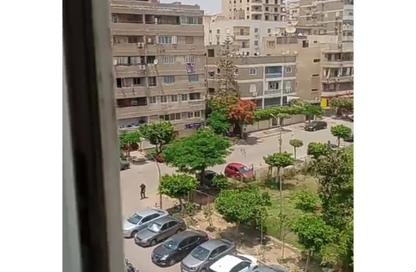 شقة - 2 غرف نوم - 2 حمامات للبيع في شارع موسي ابن نصير - الحديقة الدولية - الحي السابع - مدينة نصر - القاهرة