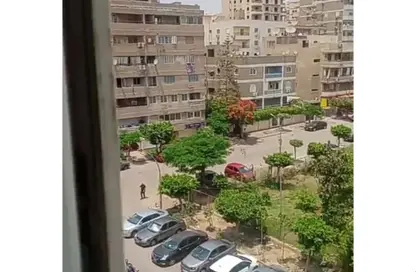 شقة - 2 غرف نوم - 2 حمامات للبيع في شارع موسي ابن نصير - الحديقة الدولية - الحي السابع - مدينة نصر - القاهرة