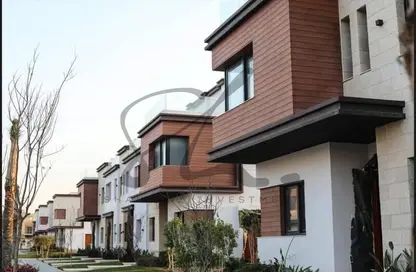 Villa - 4 Bedrooms - 3 Bathrooms for sale in Azzar - 5th Settlement Compounds - The 5th Settlement - New Cairo City - Cairo