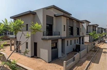 Apartment - 3 Bedrooms - 2 Bathrooms for sale in Swan Lake Residence - 5th Settlement Compounds - The 5th Settlement - New Cairo City - Cairo