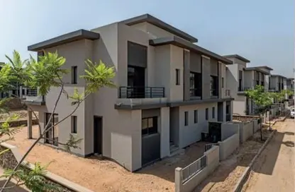 Apartment - 3 Bedrooms - 2 Bathrooms for sale in Swan Lake Residence - 5th Settlement Compounds - The 5th Settlement - New Cairo City - Cairo