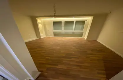 Apartment - 2 Bedrooms - 3 Bathrooms for sale in Pyramids Hills - Cairo Alexandria Desert Road - 6 October City - Giza