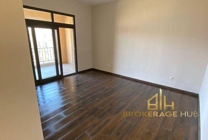 8383285 - Property Image 2