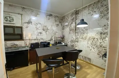 شقة - 3 غرف نوم - 2 حمامات للبيع في شارع النصر - اللاسلكي - المعادي الجديدة - حي المعادي - القاهرة