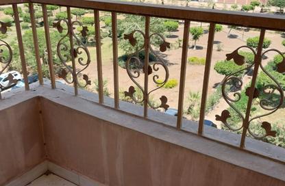 Apartment - 3 Bedrooms - 2 Bathrooms for sale in Mohamed Metwally Al Shaarawy St. - 10th Zone - Nasr City - Cairo